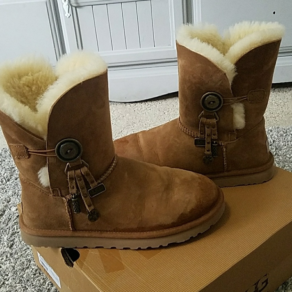 Ugg snow boots